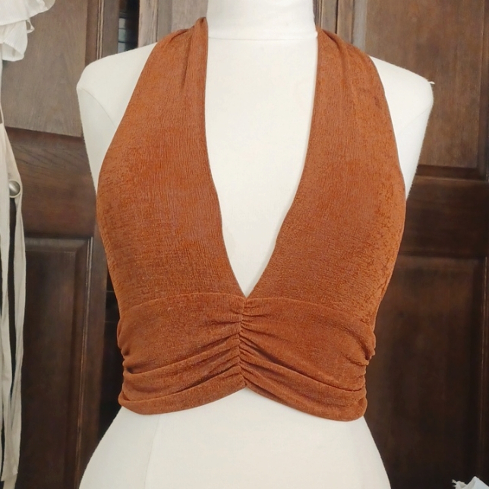 Halter top - Picture 2 of 9